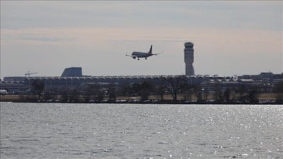 ABD'de yolcu uçağına bomba ihbarı yapıldı: Uçuşlar durduruldu