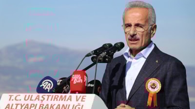 Abdulkadir Uraloğlu'ndan Gebze'de çöken binaya metronun neden olduğu iddialarına yanıt