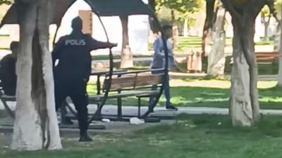 Sivas'ta bıçakla vatandaşlara saldırdı: Zihinsel engelli genç gözaltında