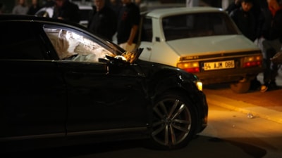 Sakarya'da uyuşturucu taşıdığından şüphelenilen araç kovalamaca sonucu yakalandı