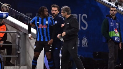 Galatasaray'ın gündemine gelmişti: Lookman saha kenarında hocasıyla birbirine girdi!