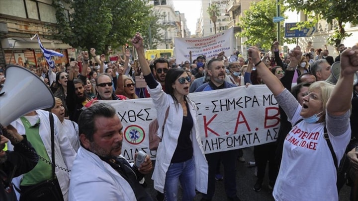 Yunanistan'da devlet hastanelerinde çalışan doktorlar 48 saatlik grevde