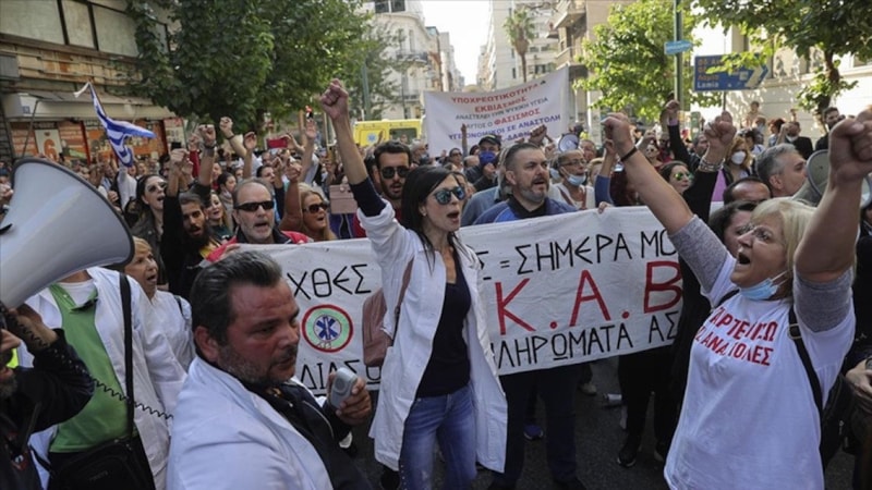 Yunanistan'da devlet hastanelerinde çalışan doktorlar 48 saatlik grevde