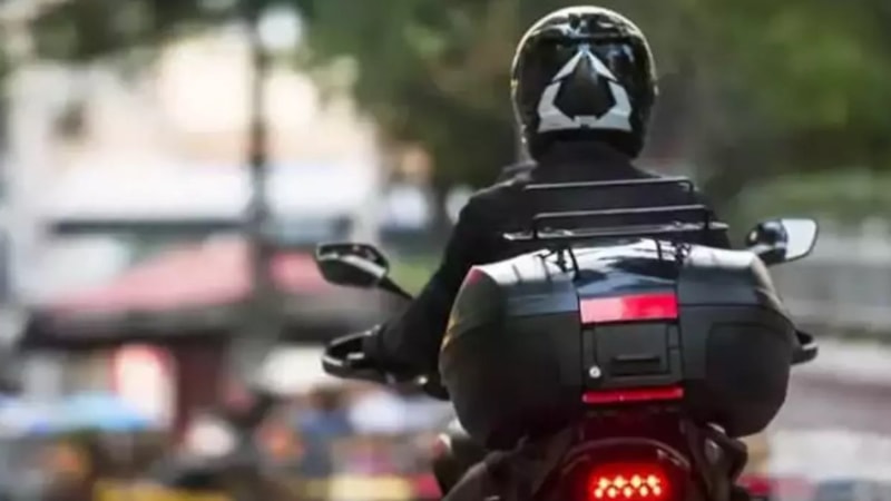 Bilmeyen ceza yiyor: Motosiklet için hangi ekipmanlar zorunlu?