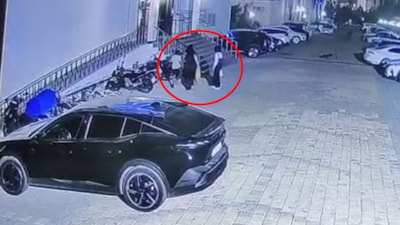 Diyarbakır'da oğlu ile tartışan çocuğa silah çekip, havaya ateş açtı