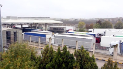 Kapıkule Sınır Kapısı’nda tır geçişlerinde tarihi rekor