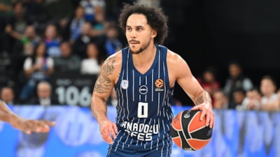 Anadolu Efes, Olimpia Milano'ya kaybetti