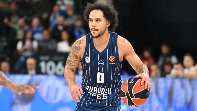 Anadolu Efes, Olimpia Milano'ya kaybetti