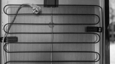 Kimse bilmiyor ama faturaları uçuruyor! Buzdolabının arkasındaki gizli enerji tuzağı