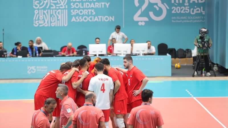 Erkek Voleybol Milli Takımı, İran'a kaybetti