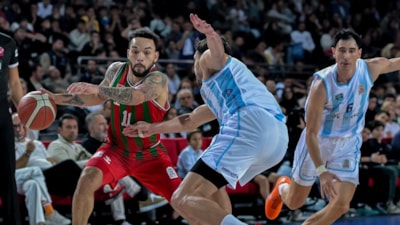 Türk Telekom, Karşıyaka'ya fark attı