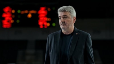 Karşıyaka'da Faruk Beşok dönemi sona erdi