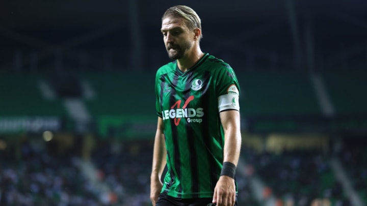 Sakaryaspor'da kadro dışı kalan Caner Erkin geri döndü: 6 maçta 2 sarı, 2 kırmızı, 2 asist...
