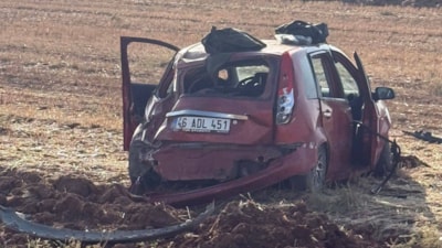 Mardin'de kontrolden çıkan otomobil tarlaya uçtu