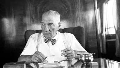 Atatürk neden vefat etti, hastalığı neydi? Konulan teşhisler...
