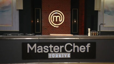 MasterChef'ten aşk çıktı: İki yarışmacı resmen ilan etti...