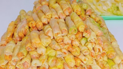 Bu lahana ne etli, ne zeytinyağlı! İçine turşu sarılıyor...