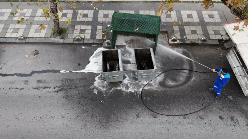 Bağcılar'da sokaklar, 'baştan ayağa' temizleniyor