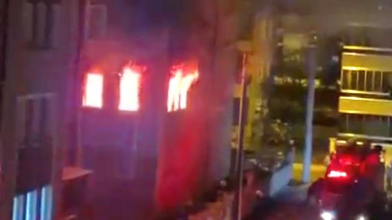 Kütahya’da apartman dairesinde yangın: 5 kişi kurtarıldı