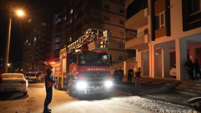 Niğde'de apartman dairesinde yangın paniği