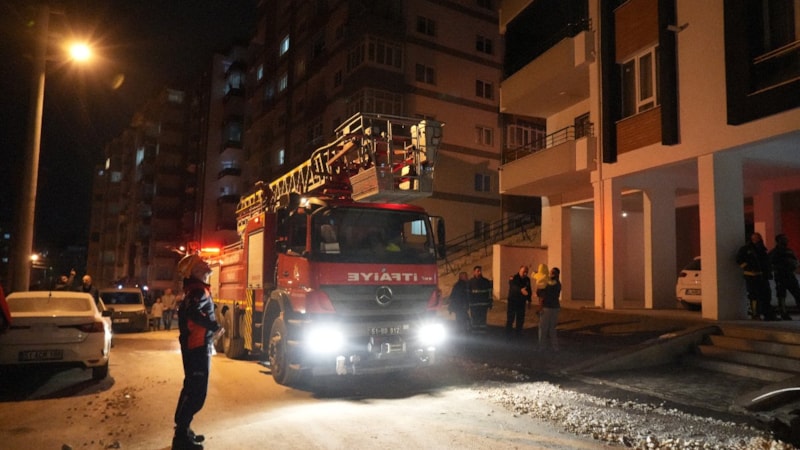 Niğde'de apartman dairesinde yangın paniği