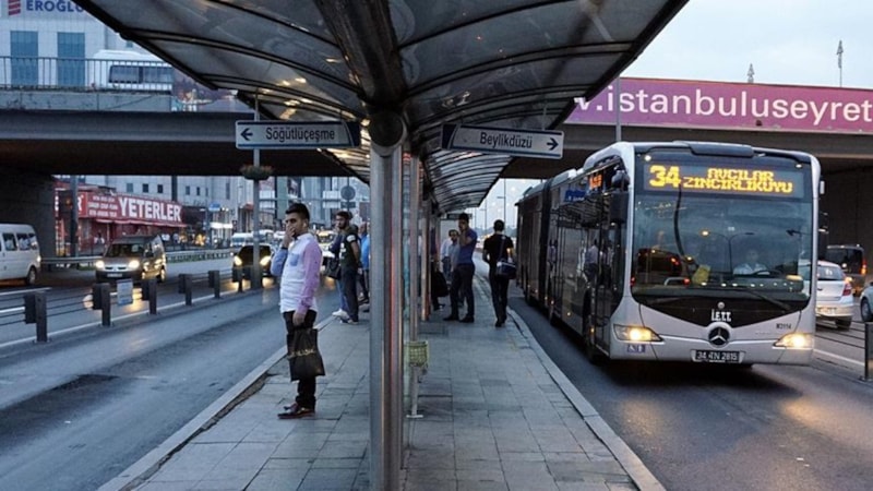 İstanbul'da özel günler için yeni metrobüs güzergahı