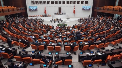 18 yaş altı suçlulara yönelik düzenleme, yargı paketinden çıkarıldı