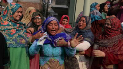 Hindistan'da karakolda meydana gelen patlamada 9 kişi hayatını kaybetti