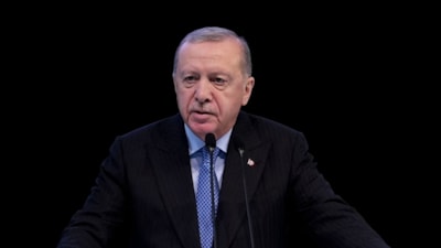Cumhurbaşkanı Erdoğan'dan Özel'e tepki: Yalan makinası mısın, muhalefet lideri mi?