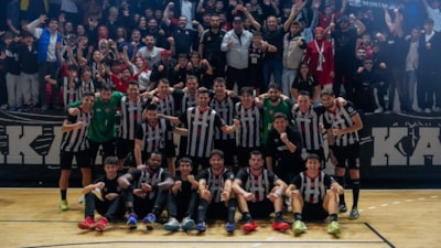 Beşiktaş Erkek Hentbol Takımı, PAOK'u devirdi