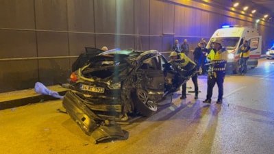 Adana'da cip, hafif ticari araçla çarpıştı: 2 ölü 1 yaralı