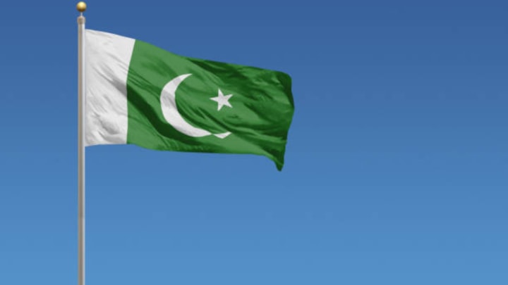 Pakistan'da havai fişek fabrikasında patlama meydana geldi