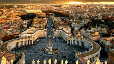 Vatikan, müzesindeki Kanada yerlilerine ait eserleri iade etti