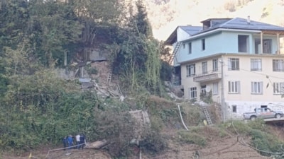 Rize'de ahşap yapının çöktüğü olayda ölü sayısı 2'ye yükseldi