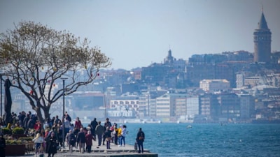 Ülke genelinde sıcaklık mevsim normallerinde: Batıya yağış geliyor
