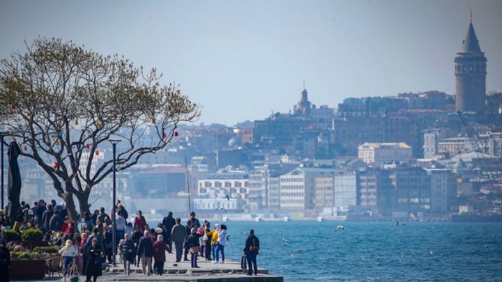 Ülke genelinde sıcaklık mevsim normallerinde: Batıya yağış geliyor
