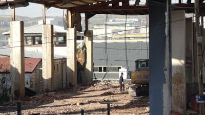 Kocaeli'de 7 kişiye mezar olan fabrikada yıkım çalışmaları başlatıldı