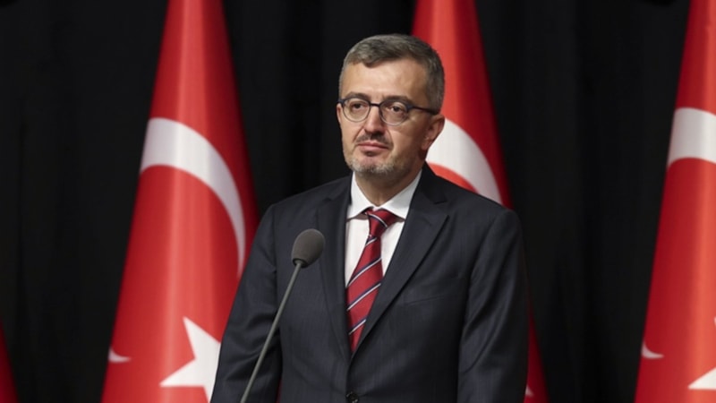 Burhanettin Duran: Her çocuk barışın ve umudun tarafındadır