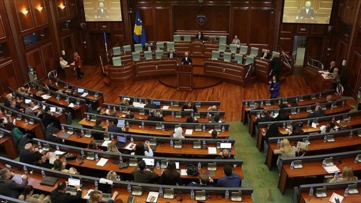 Kosova'da meclis feshedildi, erken seçim süreci başladı