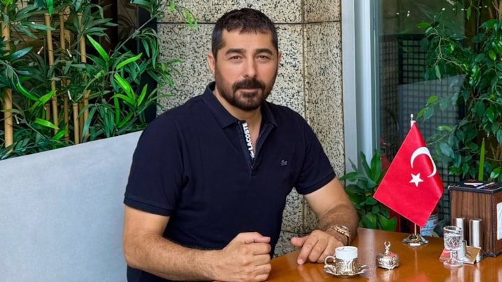 Ahmet Tatlıses'ten yeni gönderme: "Duruşu sağlam olanın duası kabul olur."