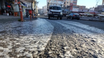 Kars'ta termometreler eksi 13'ü gösterdi