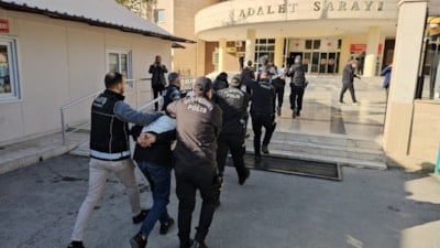 Şanlıurfa'da silahlı alacak kavgasında 6 şüpheli adliyede