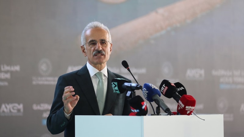 Türkiye'nin bölünmüş yol ağı 22 yılda yaklaşık 5 katına çıktı