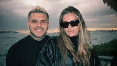 Aşk tüm hızıyla devam ediyor! Mauro Icardi ve sevgilisi China Suarez'den romantik poz