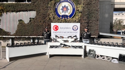 İstanbul'da son bir ayda sokak çetelerine operasyon: 145 gözaltı