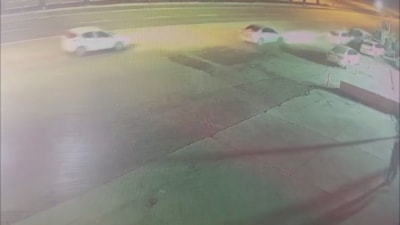 Hatay'da önündeki aracın sağından geçmeye çalışırken ortalığı savaş alanına çevirdi