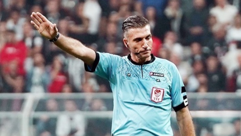 Rizespor - Fenerbahçe maçının VAR'ı Özgür Yankaya oldu