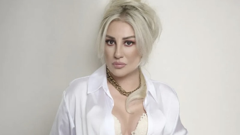 Muazzez Ersoy'dan iddialı fotoğraflar