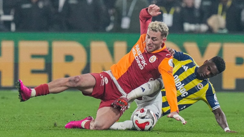 Eski hakemler Fenerbahçe - Galatasaray derbisinin tartışmalı pozisyonlarını yorumladı