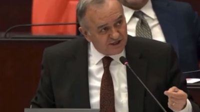 TBMM'de MHP’li Erkan Akçay'dan güldüren dil sürçmesi